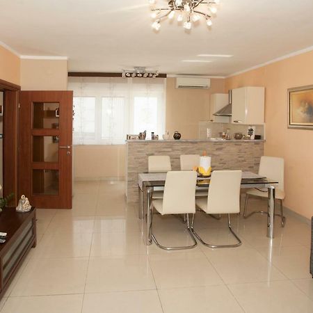 Apartment Dolores Split Bagian luar foto