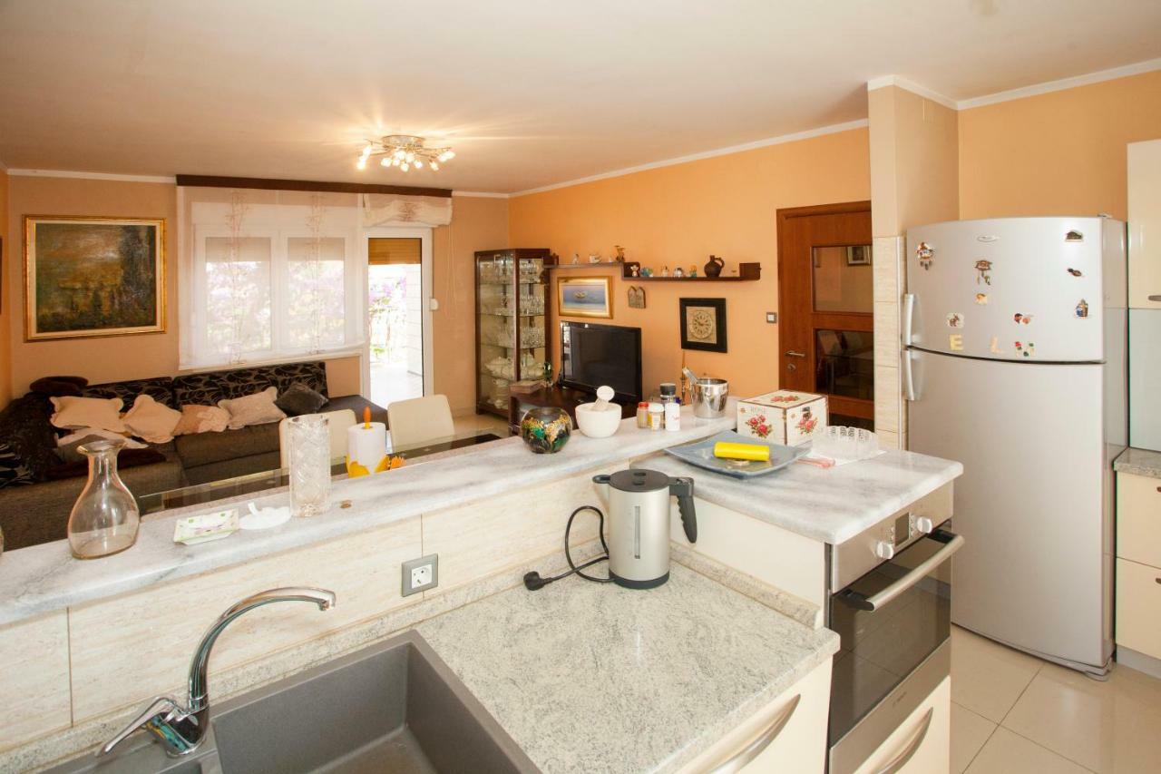 Apartment Dolores Split Bagian luar foto