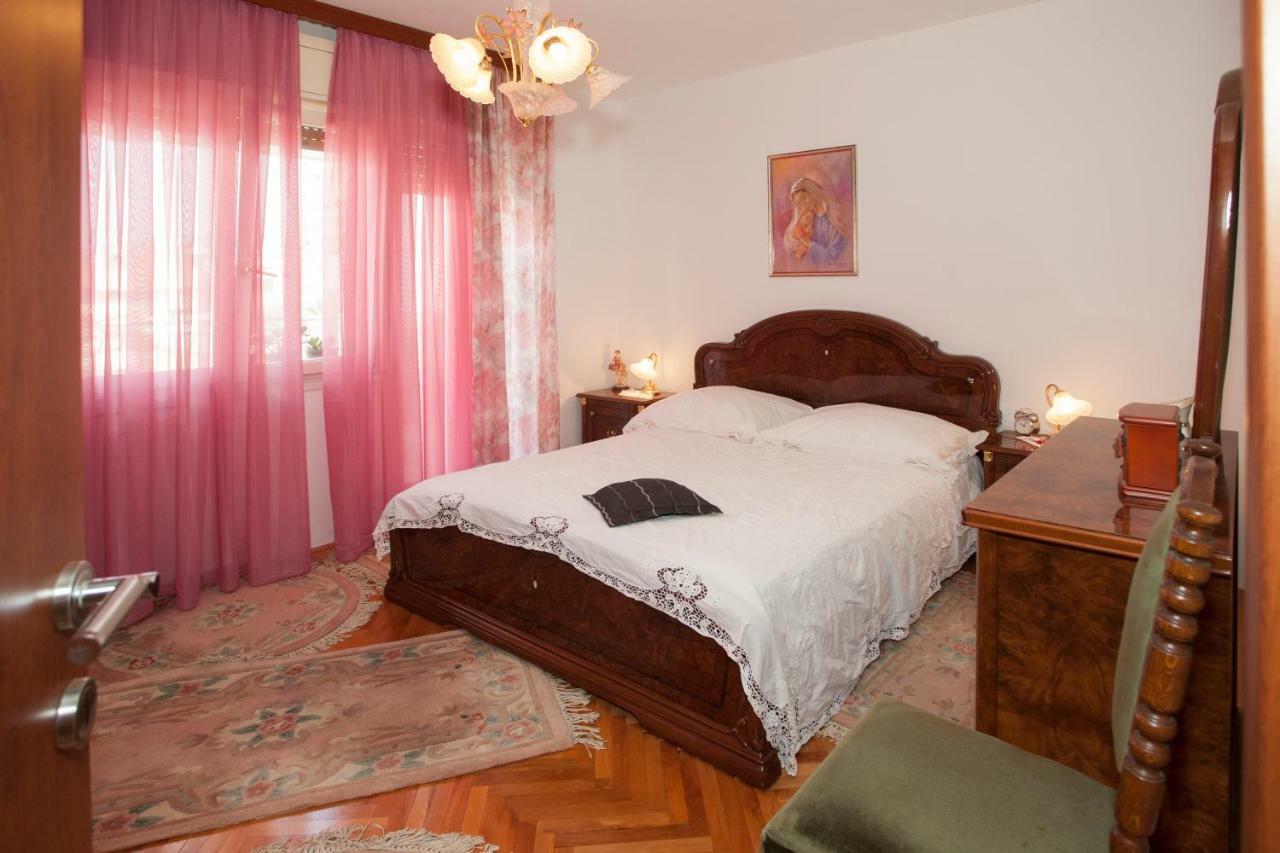Apartment Dolores Split Bagian luar foto