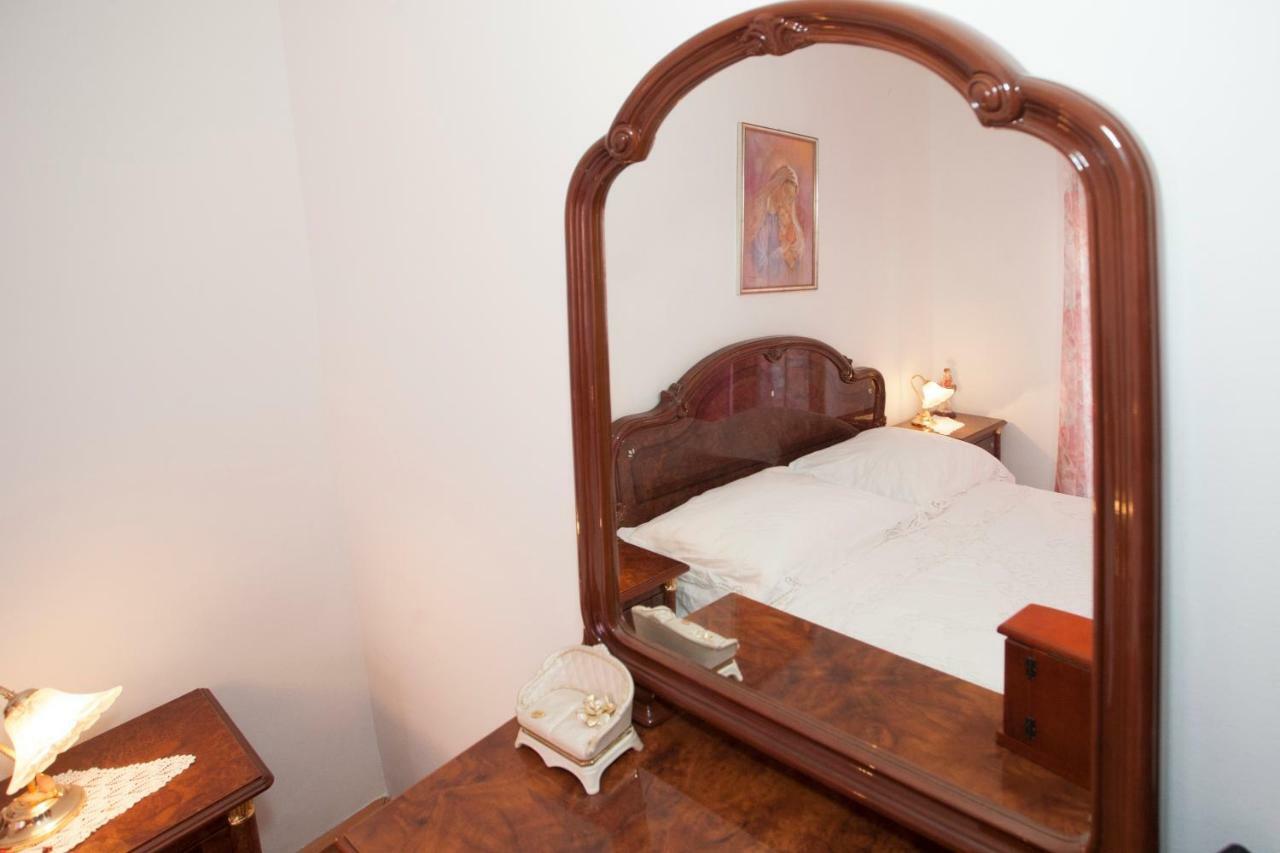 Apartment Dolores Split Bagian luar foto