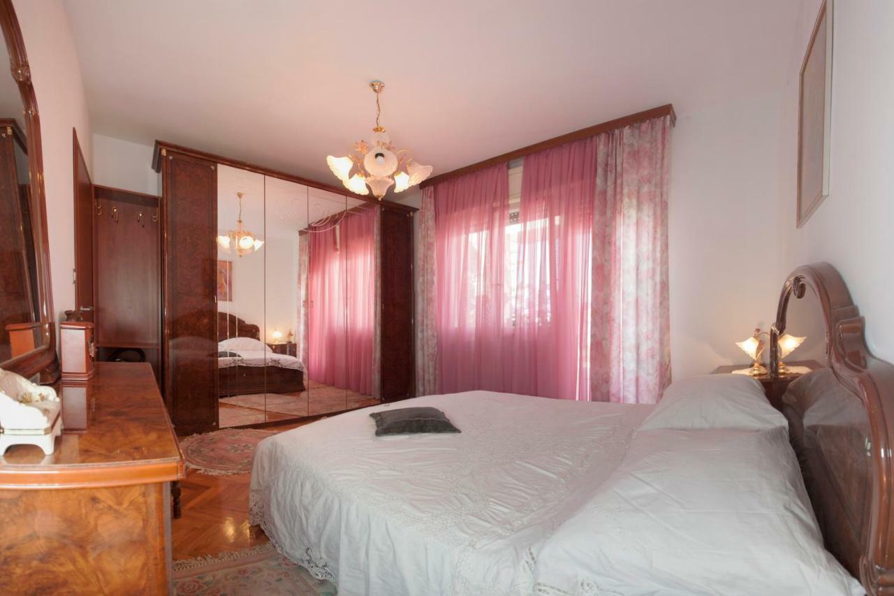 Apartment Dolores Split Bagian luar foto